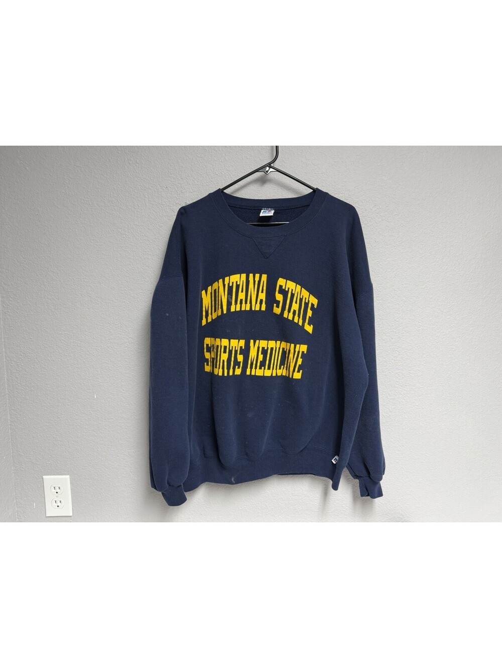 Vintage Russel Montana State Sports Medicine Crewneck / Small Stains Size XXL